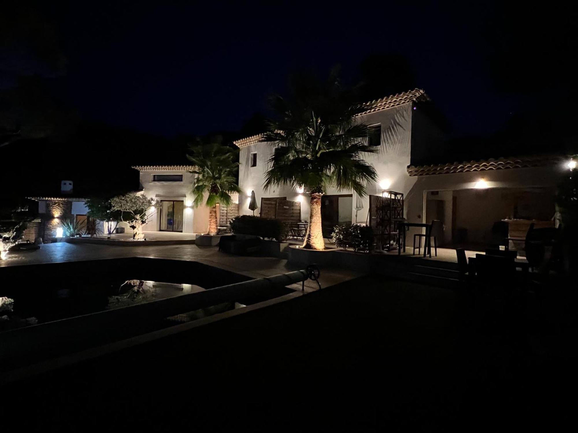 Homestay Bormes Exterior foto