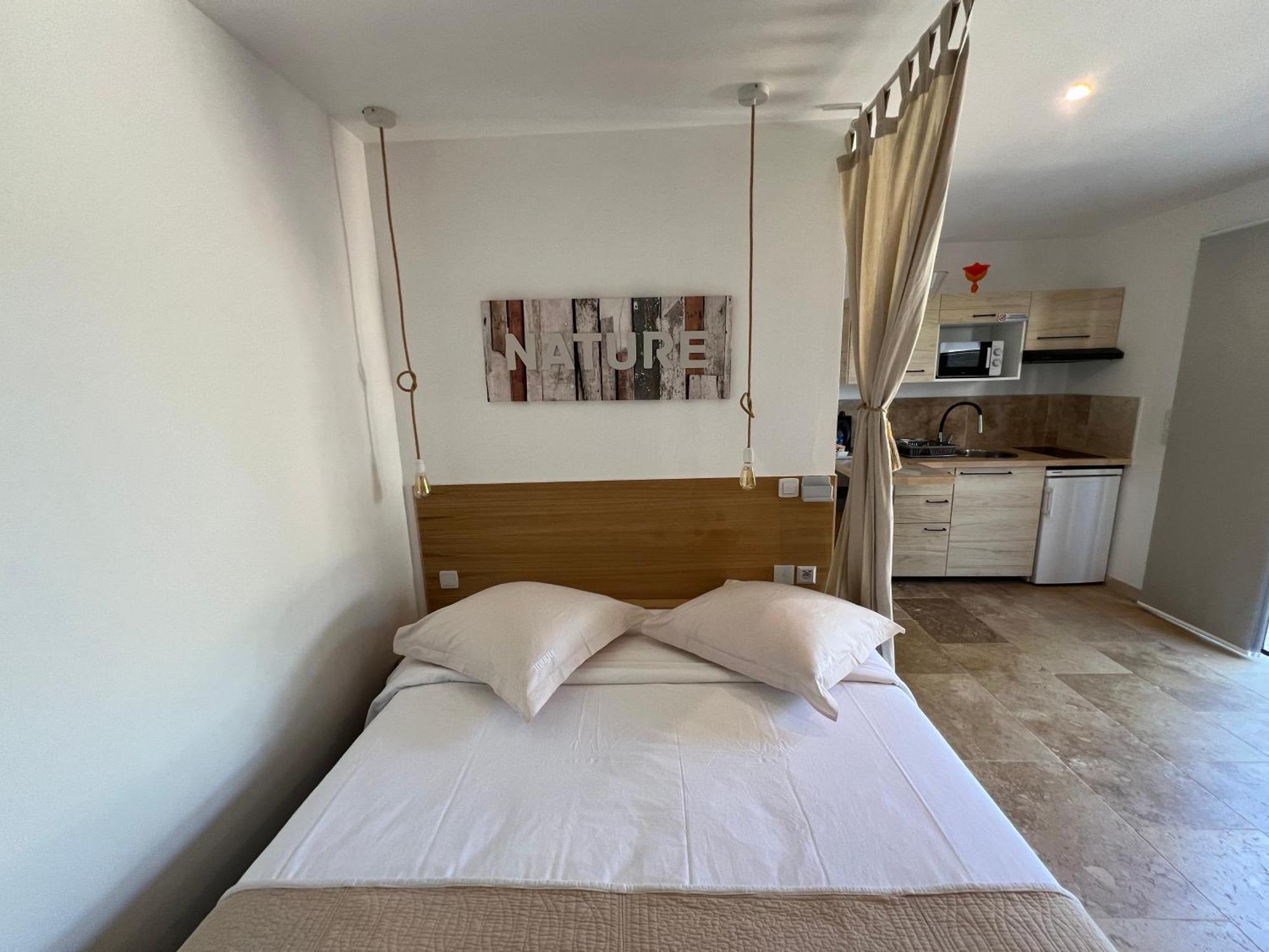 Homestay Bormes Exterior foto