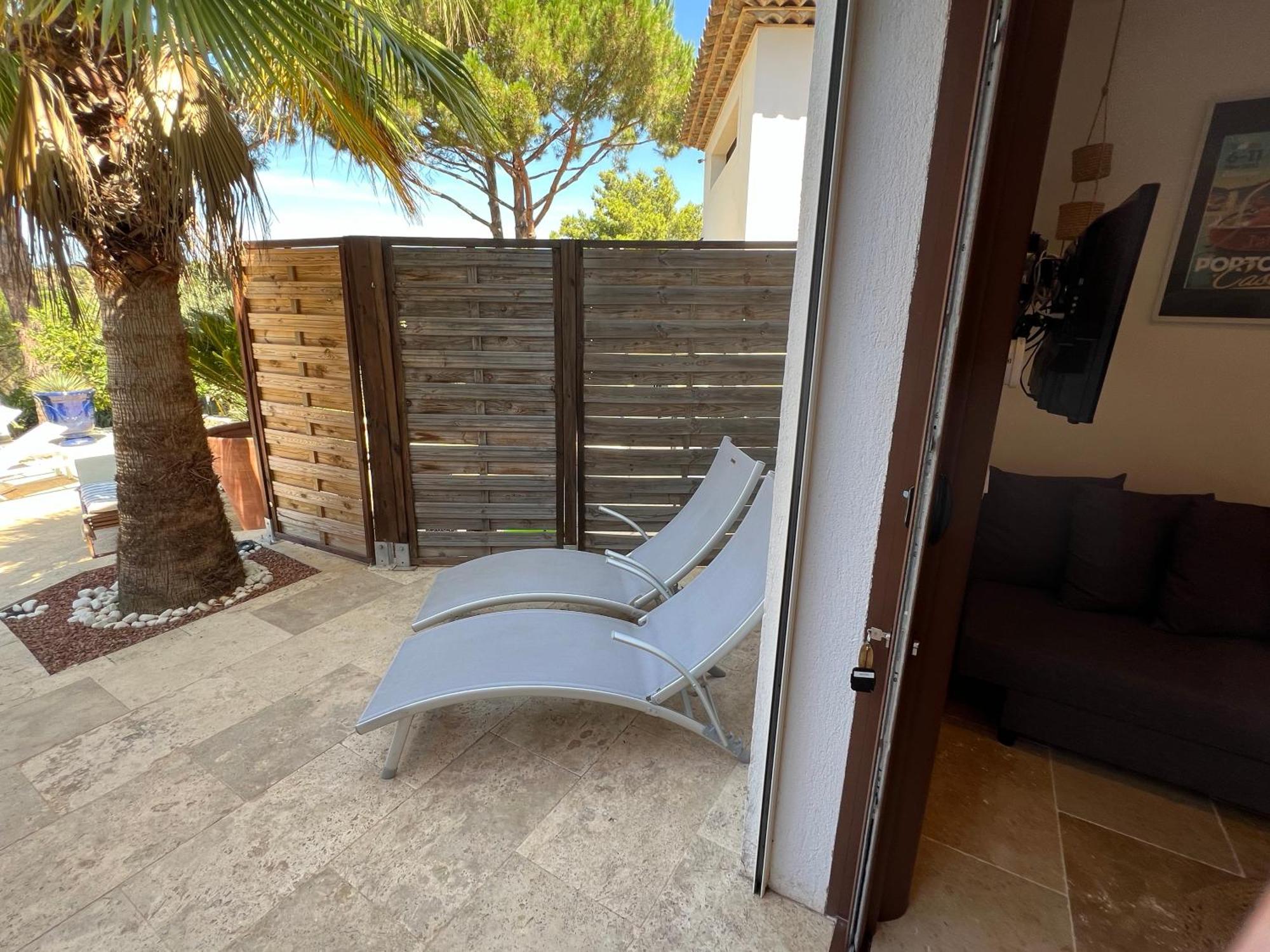 Homestay Bormes Exterior foto